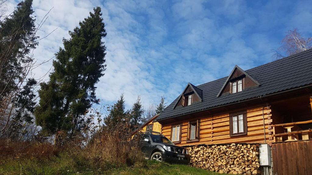 Budova, kde se vila nachází