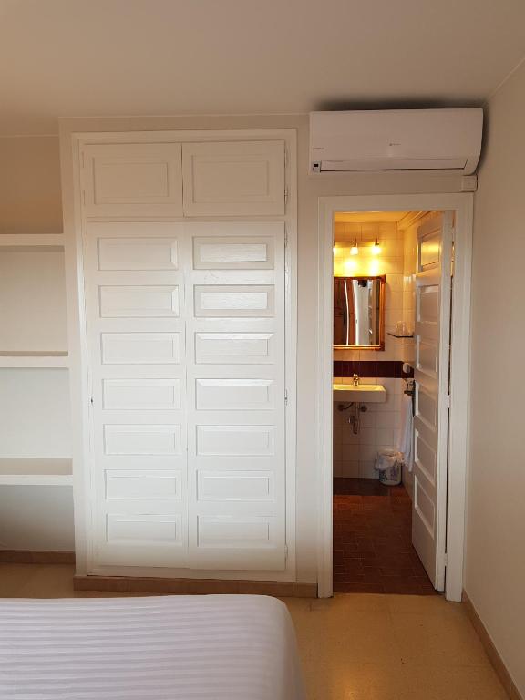 Kuchyň nebo kuchyňský kout v ubytování Hostal Ondina