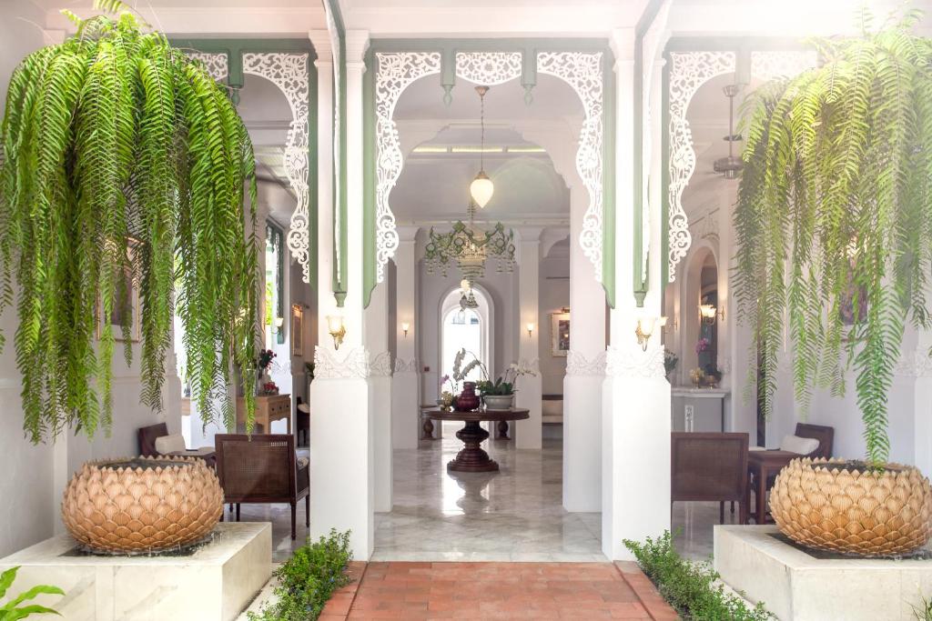 Vườn quanh The Inside House