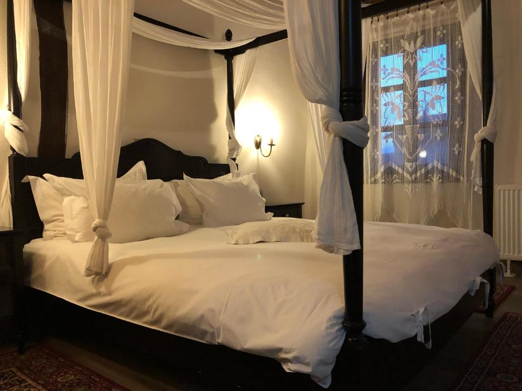 Varosi 4 Seasons - 7