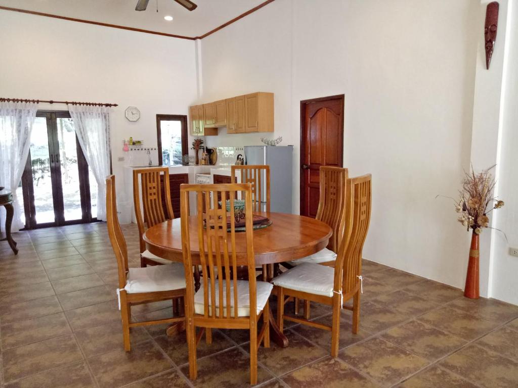 Woodlawn Villas Resort - 9