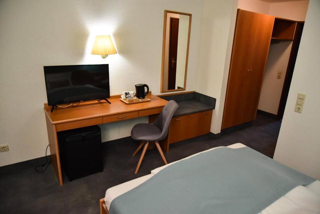 Martins Klause Airport Messe Hotel - Self Check-In - Standard Single Room