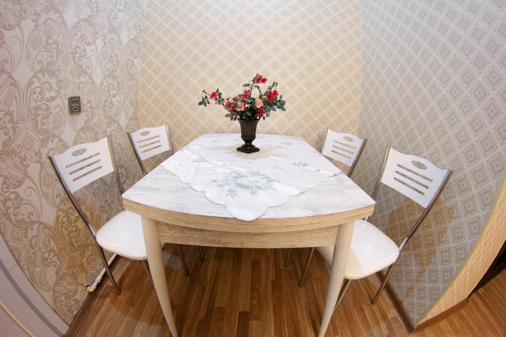 فضای داخلی "METROPOL" APARTMENT HOTEL در باکو - تصویر ۳