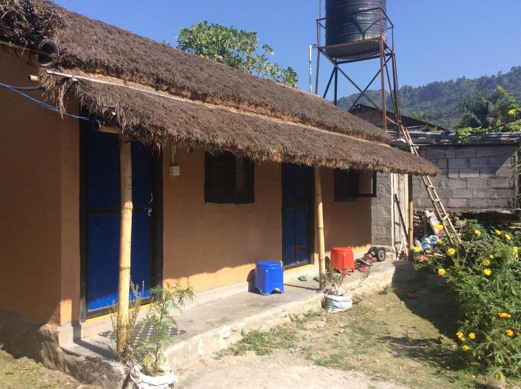 Tòa nhà nơi nhà nghỉ nhỏ tọa lạc