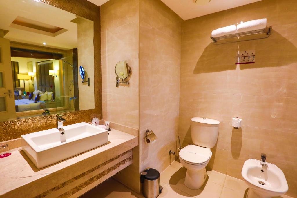 Charmillion Club Resort - 11