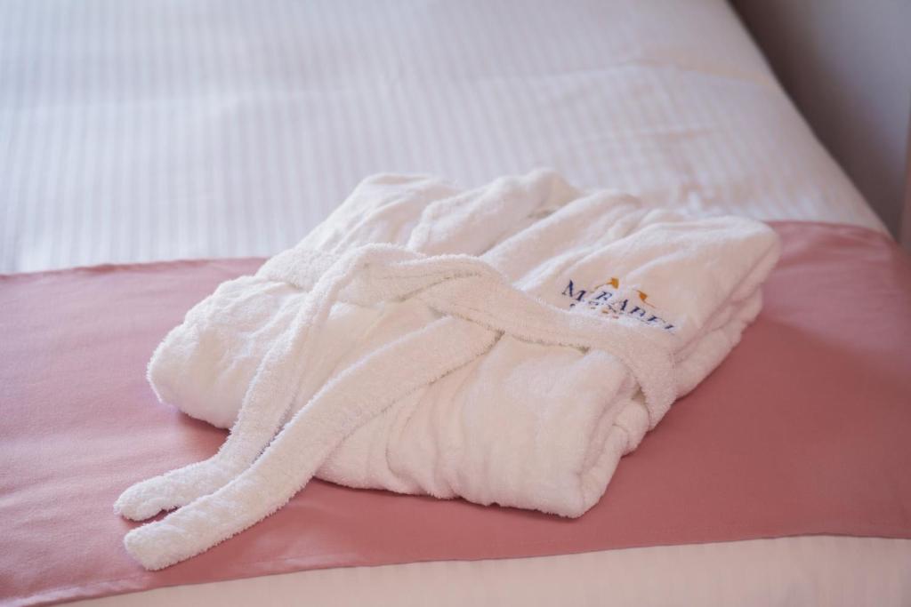 Postel nebo postele na pokoji v ubytování Mirabel CityCenter Hotel