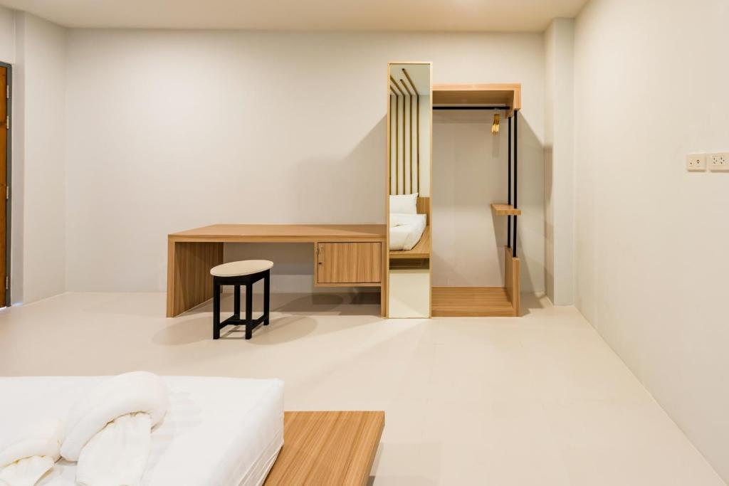 Postel nebo postele na pokoji v ubytování Phuket Marine Poshtel - SHA Plus