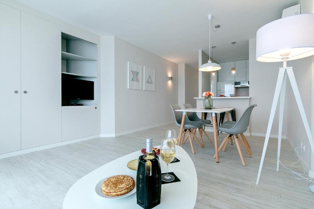 TV a/nebo společenská místnost v ubytování Apartment Sirella 1