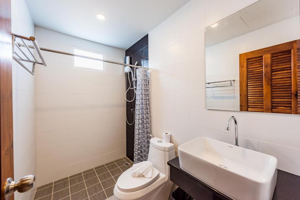 Koupelna v ubytování Phuket Marine Poshtel - SHA Plus