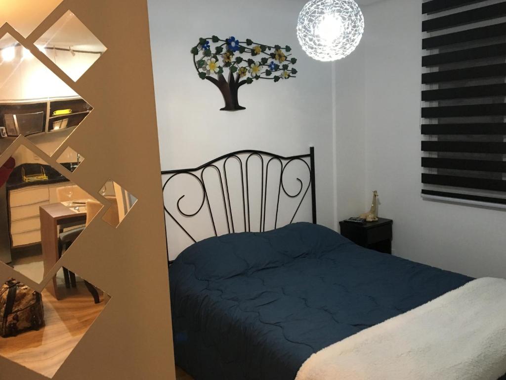  Apartamento novíssimo em Granja Viana