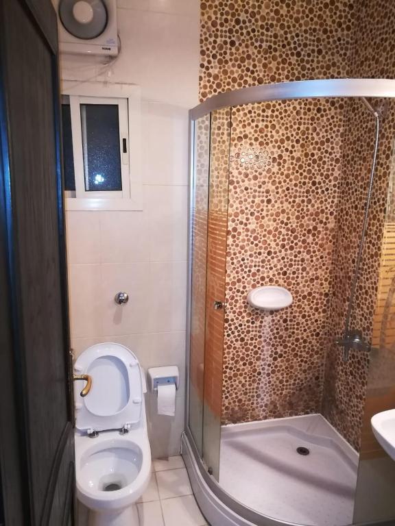 Koupelna v ubytování Leen Serviced Apartments