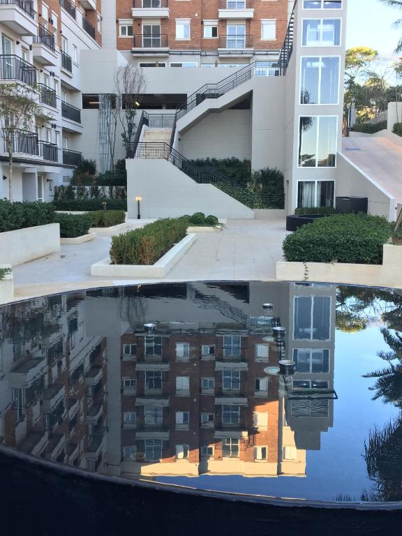  Apartamento novíssimo em Granja Viana