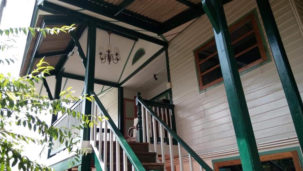 Balkón nebo terasa v ubytování Pimthong Place