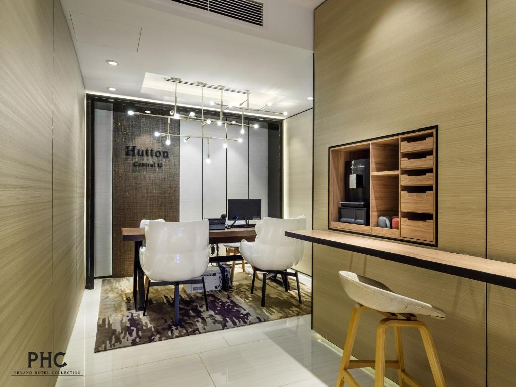 Area soggiorno di Hutton Central Hotel Managed by The Ascott Limited