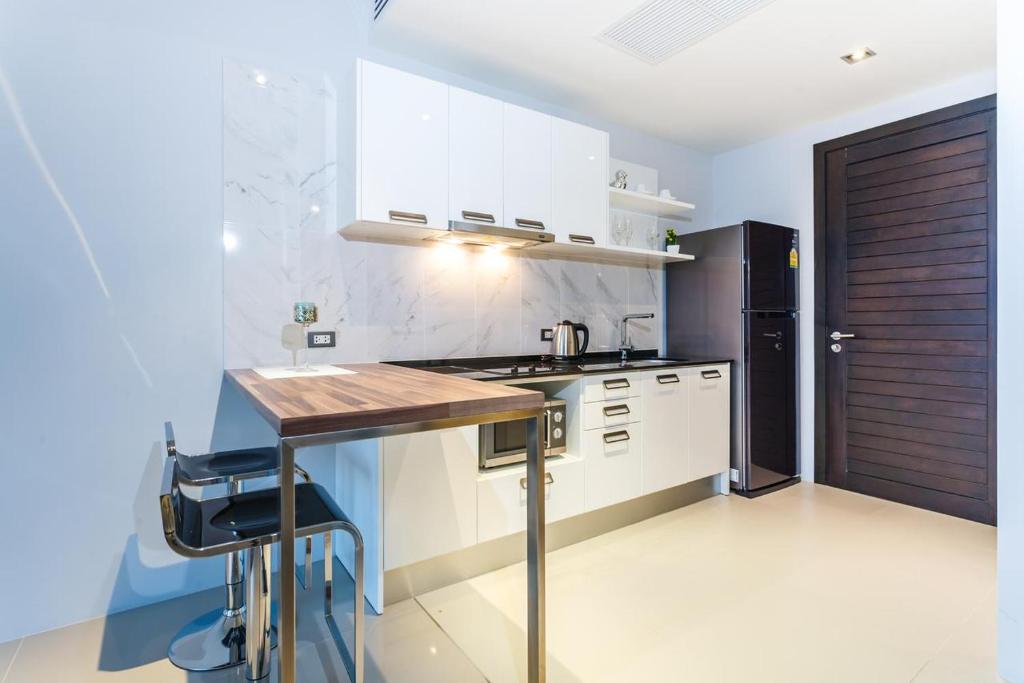 Emerald Terrace Patong - 带游泳池的公寓