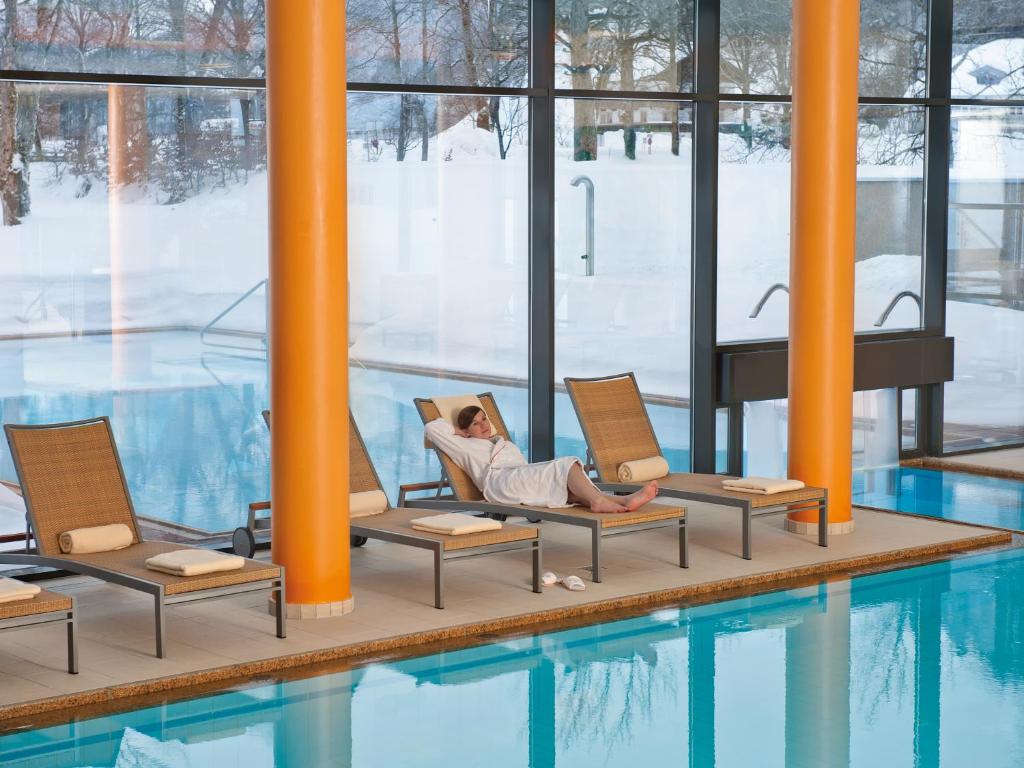 Bazén v ubytování aja Fürstenhaus am Achensee nebo v jeho okolí
