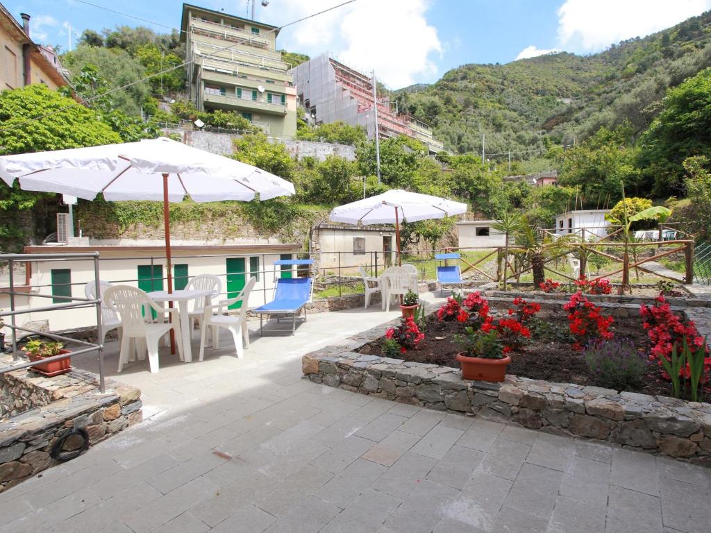 Nespecifikovaný výhled na hory nebo výhled na hory při pohledu z hotelu