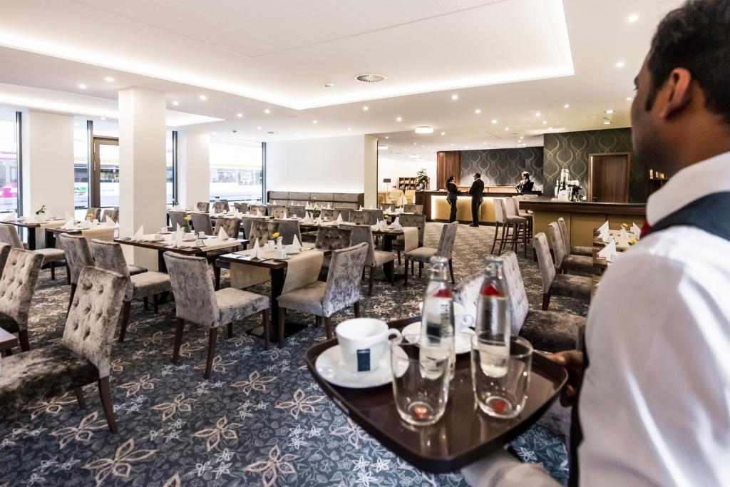 Best Western Plus Royal Suites - Resim 18