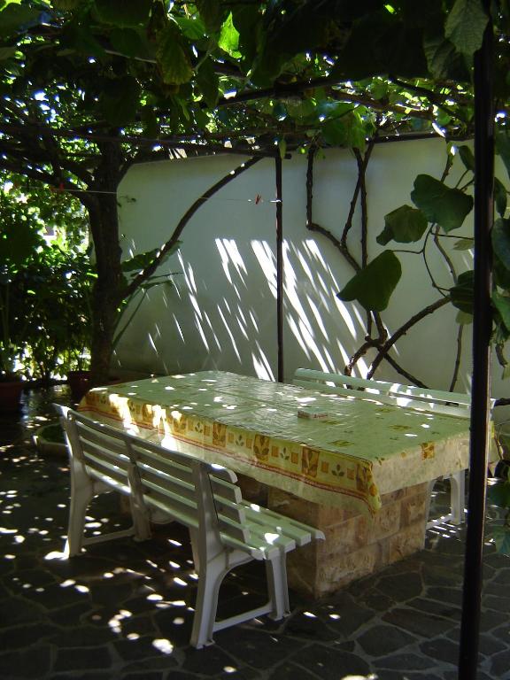 Studios Slavica - Studio With Patio