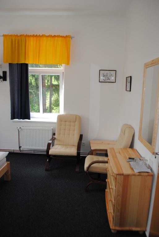 Część wypoczynkowa w obiekcie Hotel pod Šikmou Věží