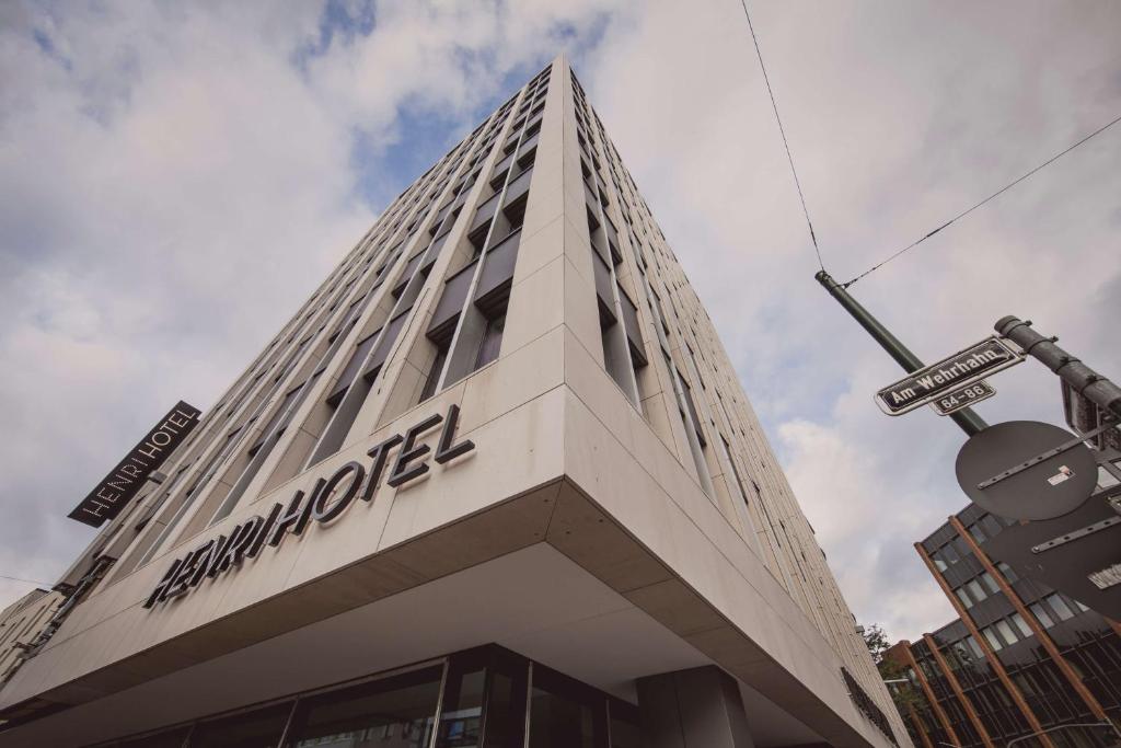 Henri Hotel Düsseldorf Downtown - Resim 9