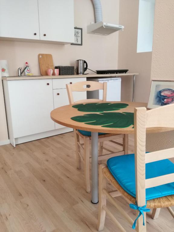 ครัวหรือมุมครัวของ Studio Rohu