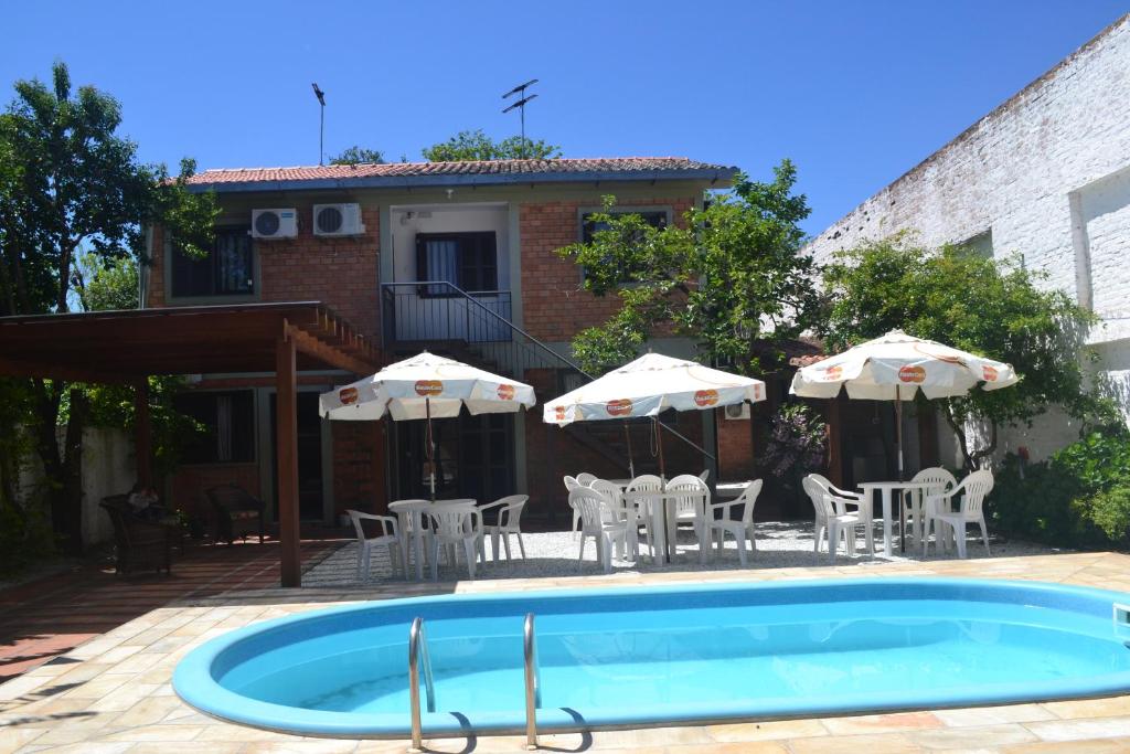  Hotel Nelly