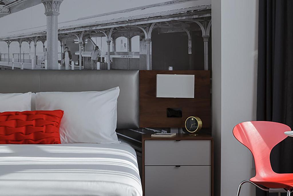 The Revolution Hotel photo