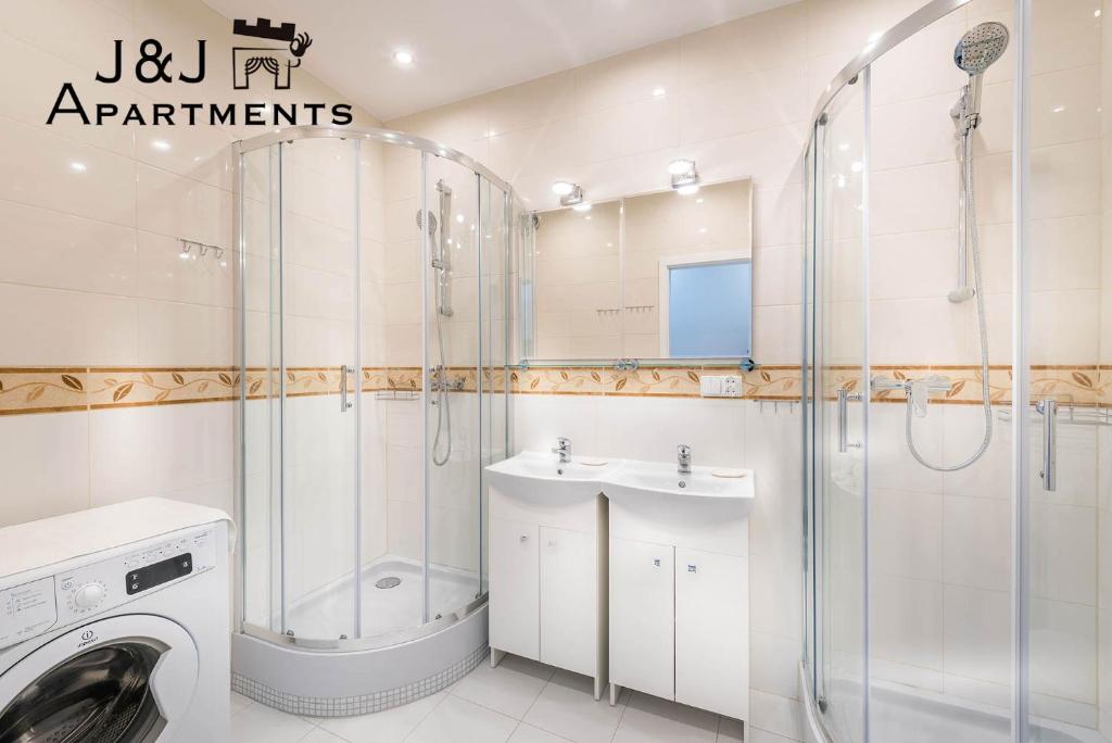 Kúpeľňa v ubytovaní J&J Apartments Łazienna 30 - 12