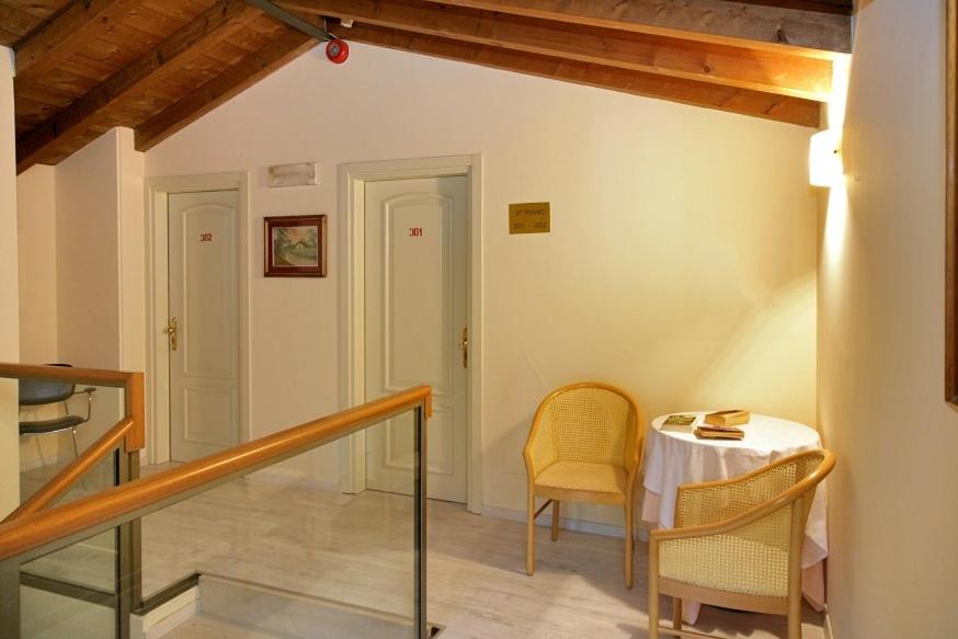 Fotografie z fotogalerie ubytování Hotel Ristorante Miralago v destinaci Garda