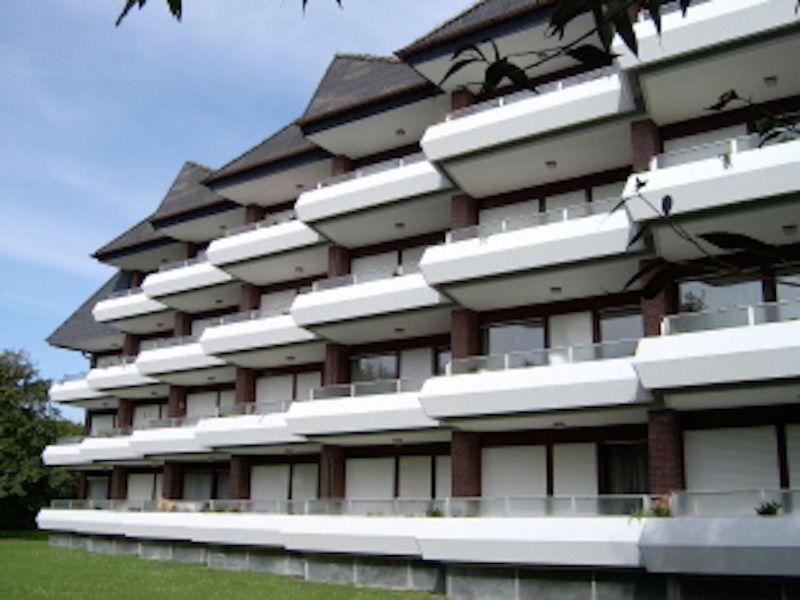 Το κτήριο όπου στεγάζεται  το διαμέρισμα