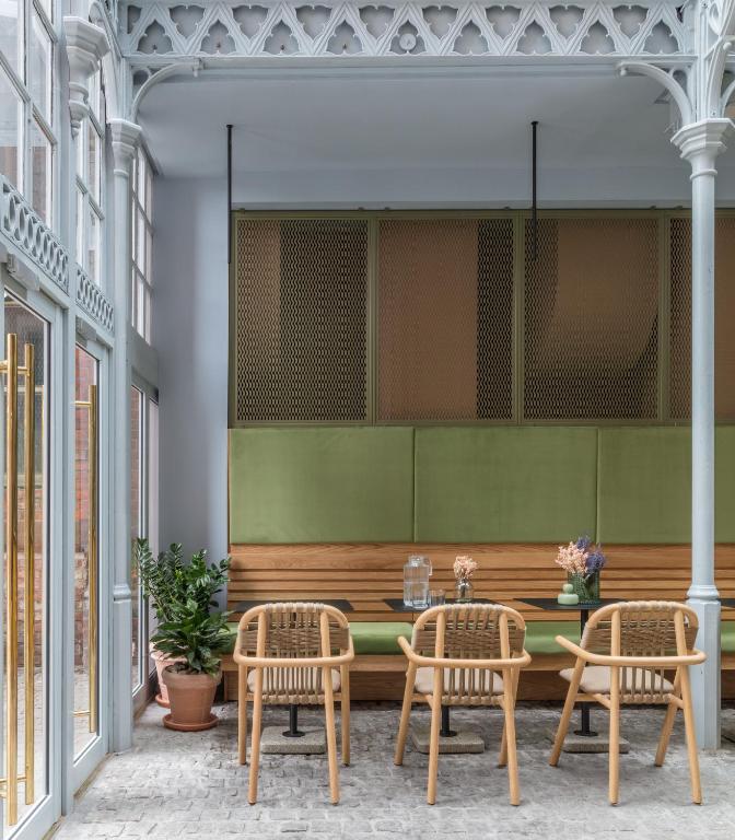 Whitworth Locke - Resim 16