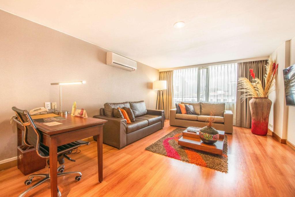 Posezení v ubytování Bogota Plaza Hotel