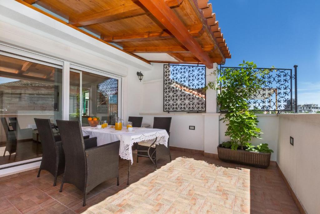 Balkón alebo terasa v ubytovaní Penthouse Matkovic