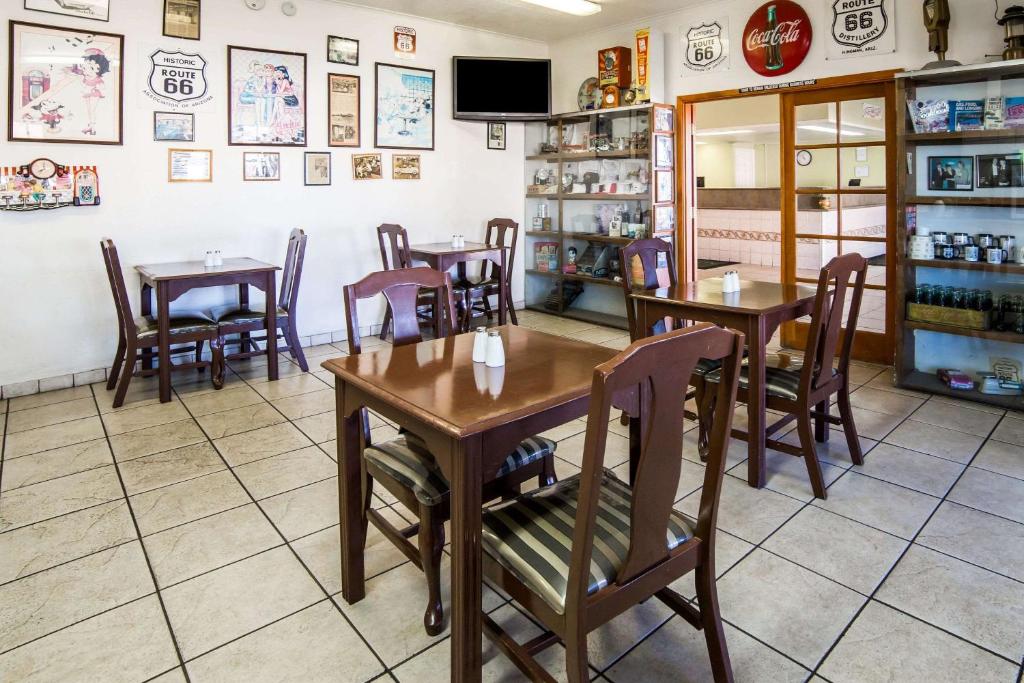 Restaurace v ubytování Rodeway Inn Kingman Route 66