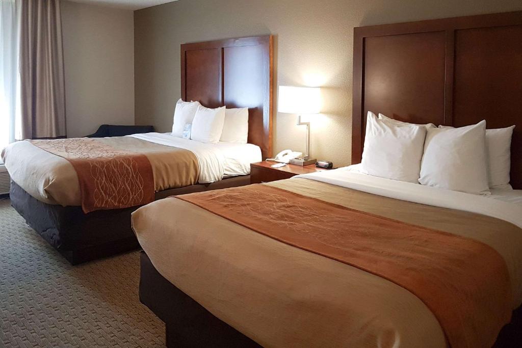 Postel nebo postele na pokoji v ubytování Comfort Inn I-10 West at 51st Ave