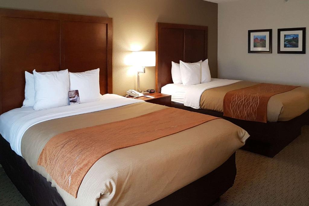 Postel nebo postele na pokoji v ubytování Comfort Inn I-10 West at 51st Ave