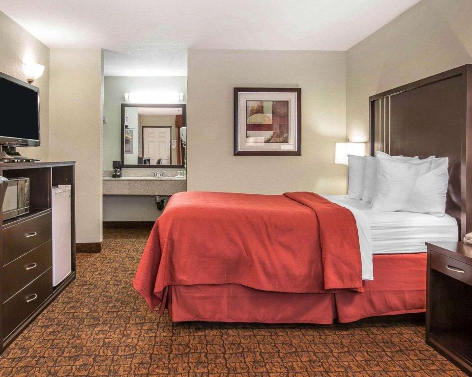 Quality Inn & Suites Woodland - Sacramento Airport - Zimmer Mit Queensize-Bett – Nichtraucher