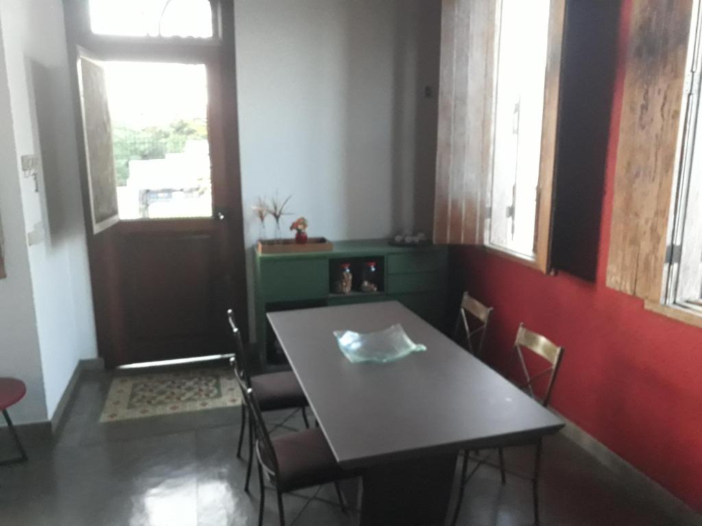  Casa na cidade com ares de campo