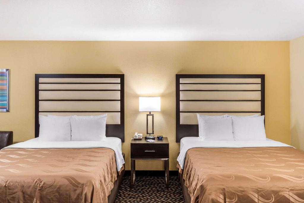 Quality Inn & Suites Capitola By the Sea - Queen Room Met Twee Queensize Bedden - Niet -roken
