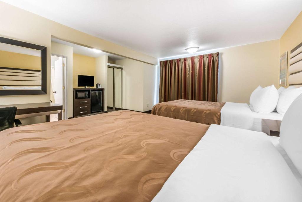 Quality Inn & Suites Capitola By the Sea photo