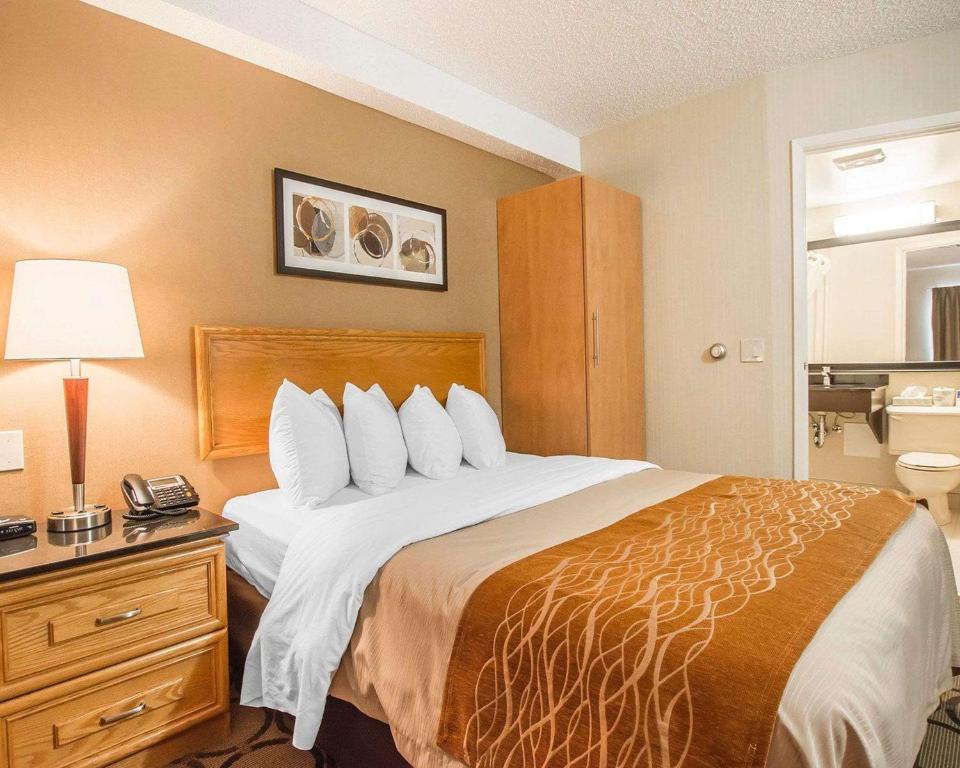 Postel nebo postele na pokoji v ubytování Comfort Inn