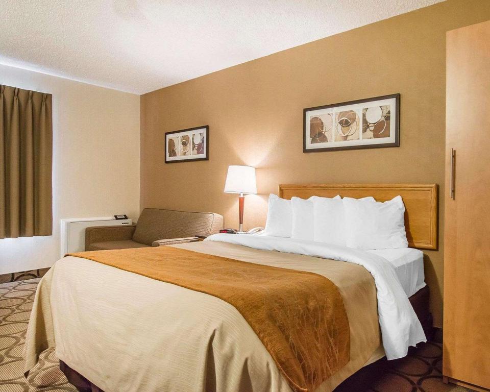 Postel nebo postele na pokoji v ubytování Comfort Inn