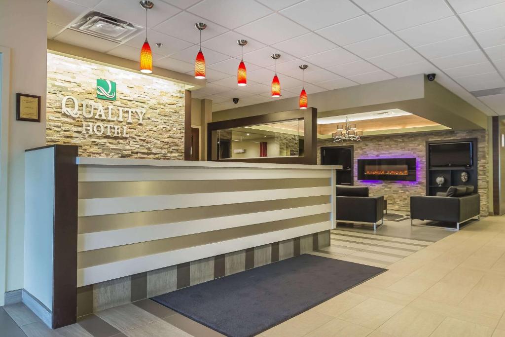 a lobby of a waiting area in a hospital at Quality Hotel & Conference Centre in Campbellton