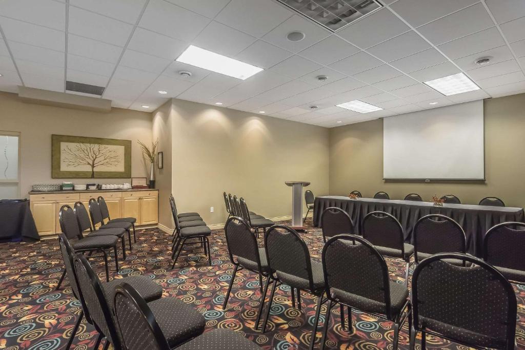 Konferenční prostory v ubytování Quality Inn West Edmonton