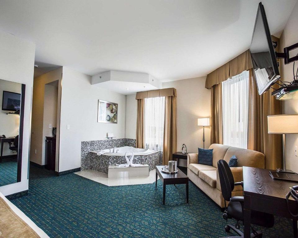 Comfort Hotel Bayer's Lake - Resim 27