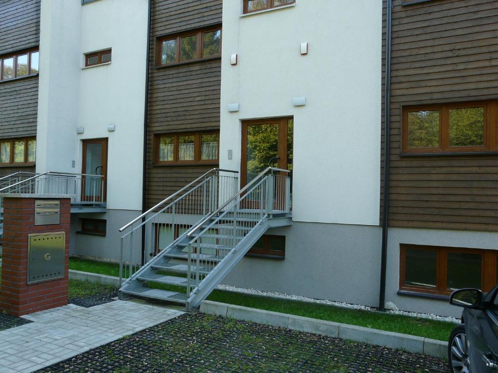 Budova, v ktorej sa apartmán nachádza