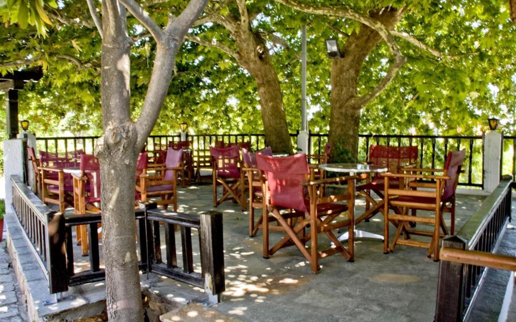 Restaurace v ubytování Natasa Hotel