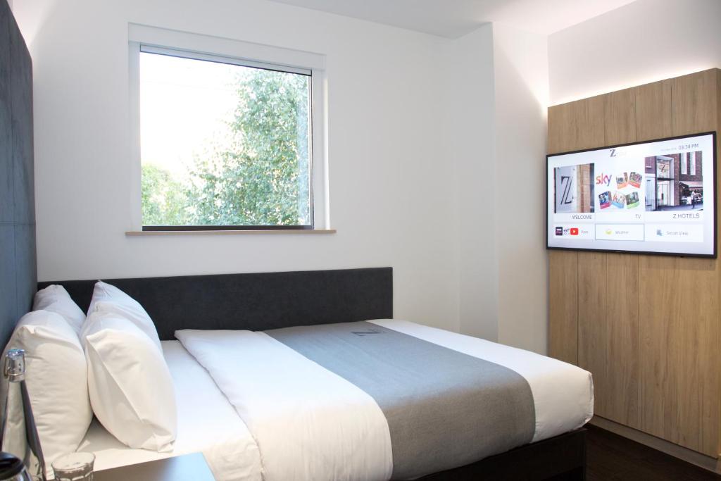 Postel nebo postele na pokoji v ubytování The Z Hotel Bath