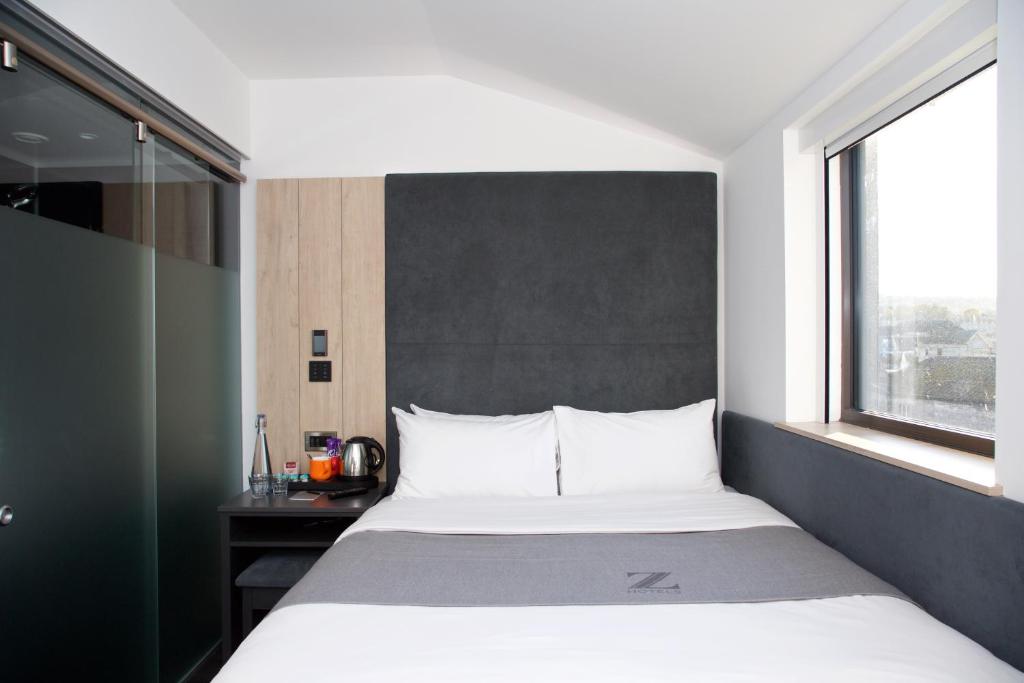 Postel nebo postele na pokoji v ubytování The Z Hotel Bath